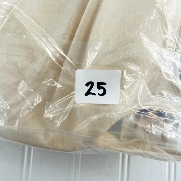 Bali All Around Comfort Wirefree Bra Style 3463 Size 42DD Beige NWT - Picture 8 of 8